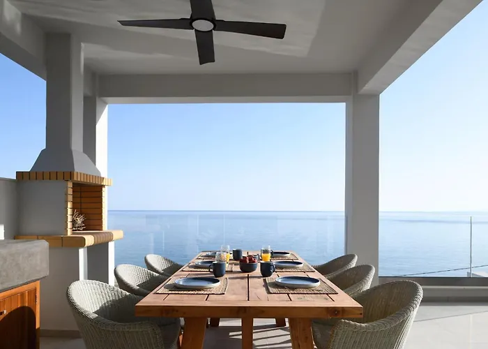 Rozites Luxury Beachfront Villa, By Hellocrete Villa