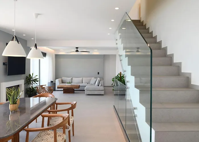 Rozites Luxury Beachfront Villa, By Hellocrete Villa *