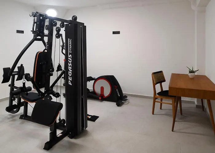 Rozites Luxury Beachfront Villa, By Hellocrete Villa Rétino