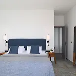 别墅 Rozites Luxury Beachfront Villa, By Hellocrete 罗希姆诺